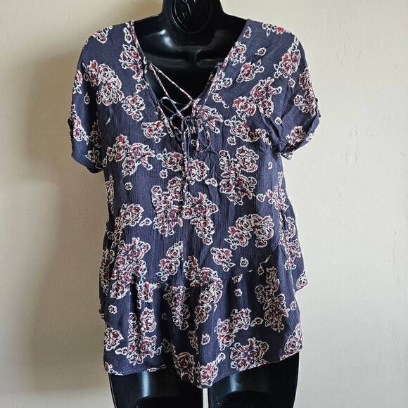 Lush Floral Blouse with Back Lace Up - Picture 4 of 8